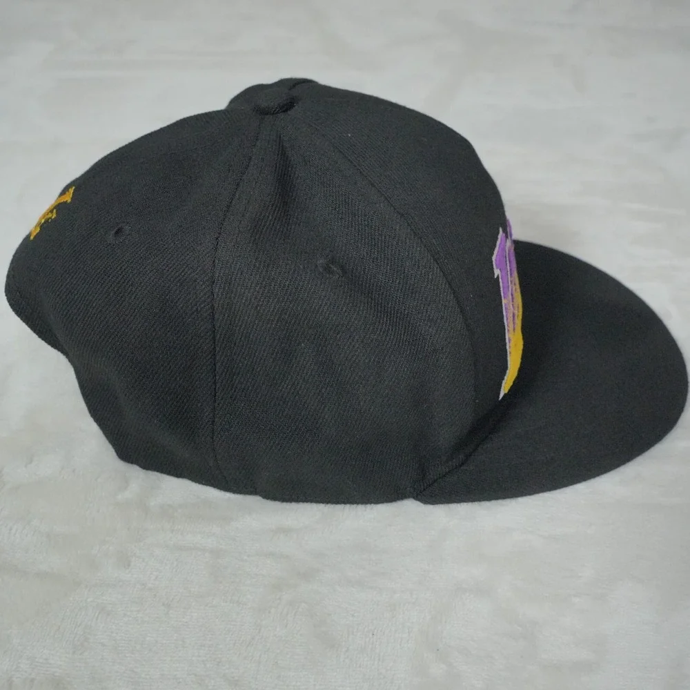 ULTRA GAME Los‎ Angeles Lakers Hat Cap NBA Snap Back LA